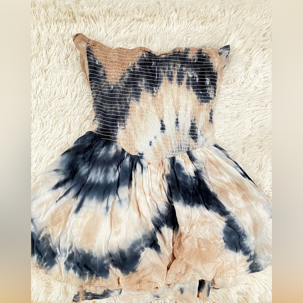 Tie dye dress with shorts lining